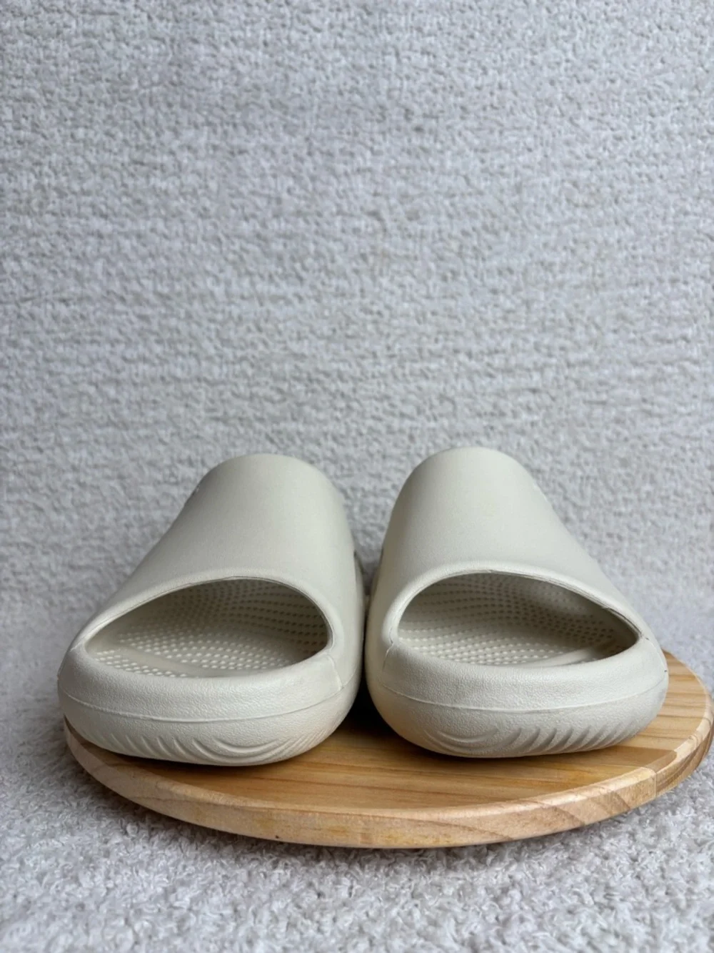 Crocs Mellow Recovery Slides Unisex M9 W11 In Bone Ivory Comfort Like New